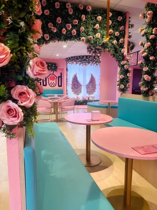 Divani turchesi e rose, Rosebud Bubble Tea Biella
