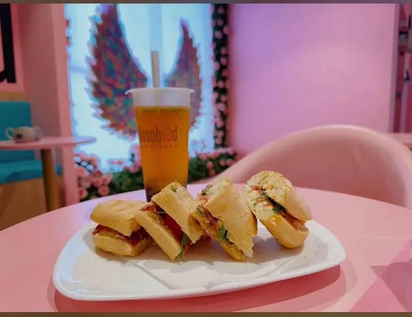 Panini e bubble tea per il pranzo da Rosebud Biella